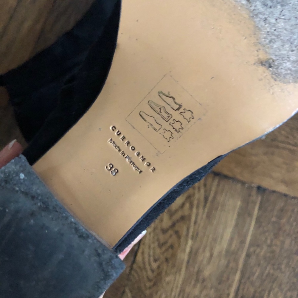 Cuero & Mor Ankle Booties - Picture 7 of 7